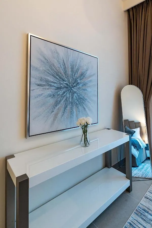 2-Bedroom In The Heart Of Downtown Dubai Apartment